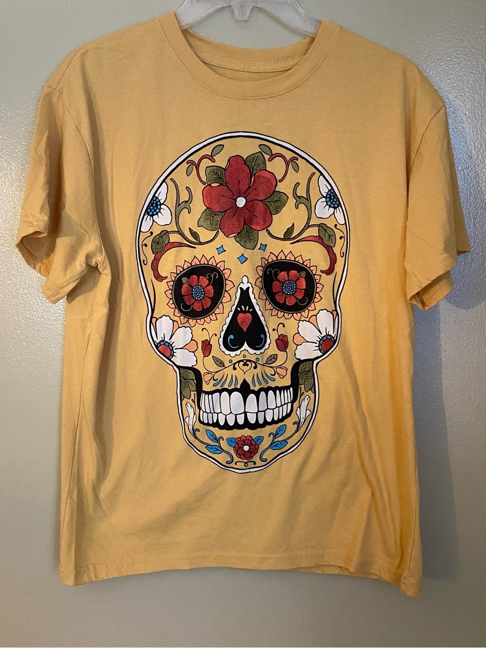 Women's Día de Muertos Sugar Skull Short Sleeve Graphic T-Shirt - Yellow - XL